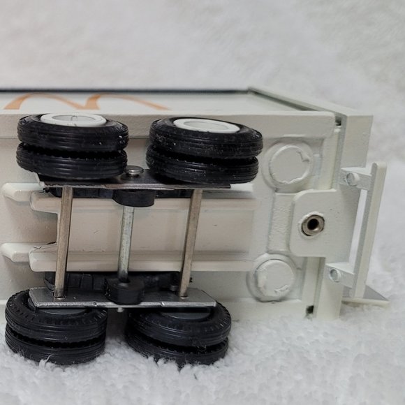 McDonald's Vintage Diecast Model Truck - Picture 11 of 14